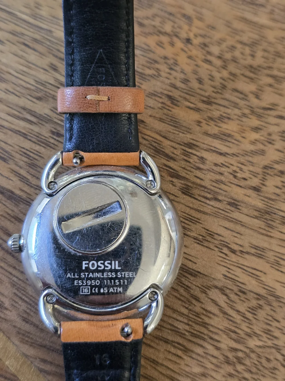 Fossil Classic Round Watch in Tan Leather